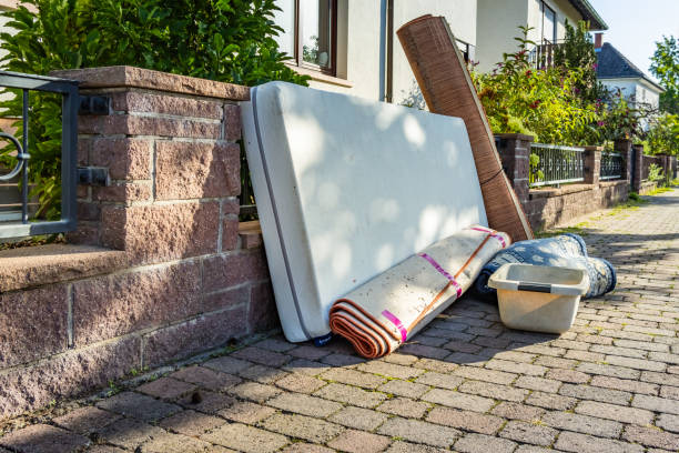 Best Professional Junk Removal  in Baldwin City, KS
